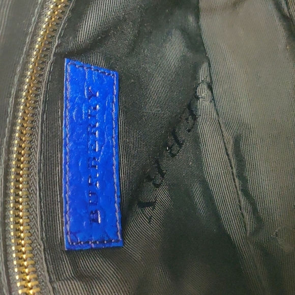 BURBERRY Pebbled Blue Grain Leather Small Harrogate Crossbody Bag - Picture 11 of 14